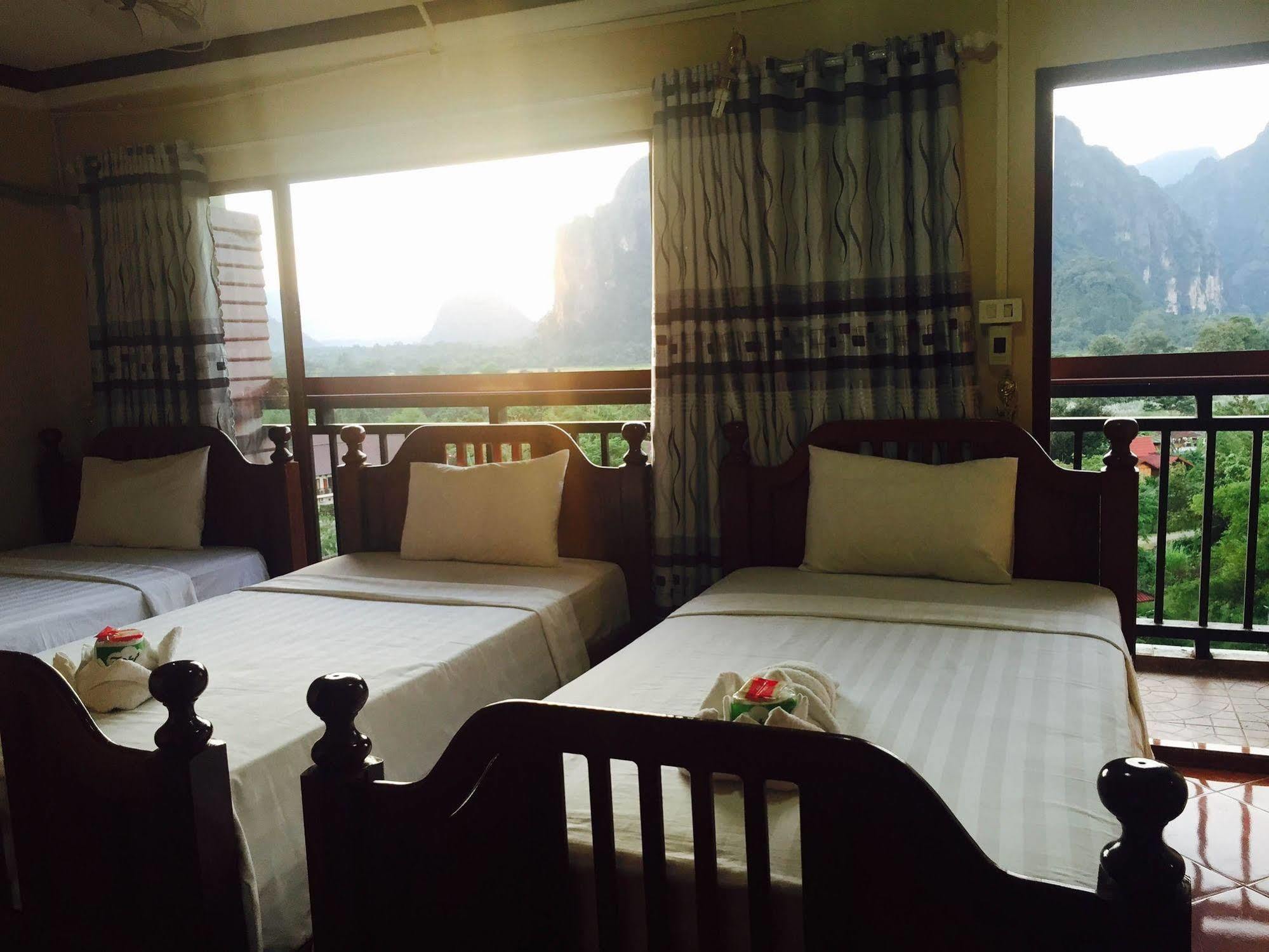 Mountainview Riverside Boutique Hotel Vang Vieng Exterior photo