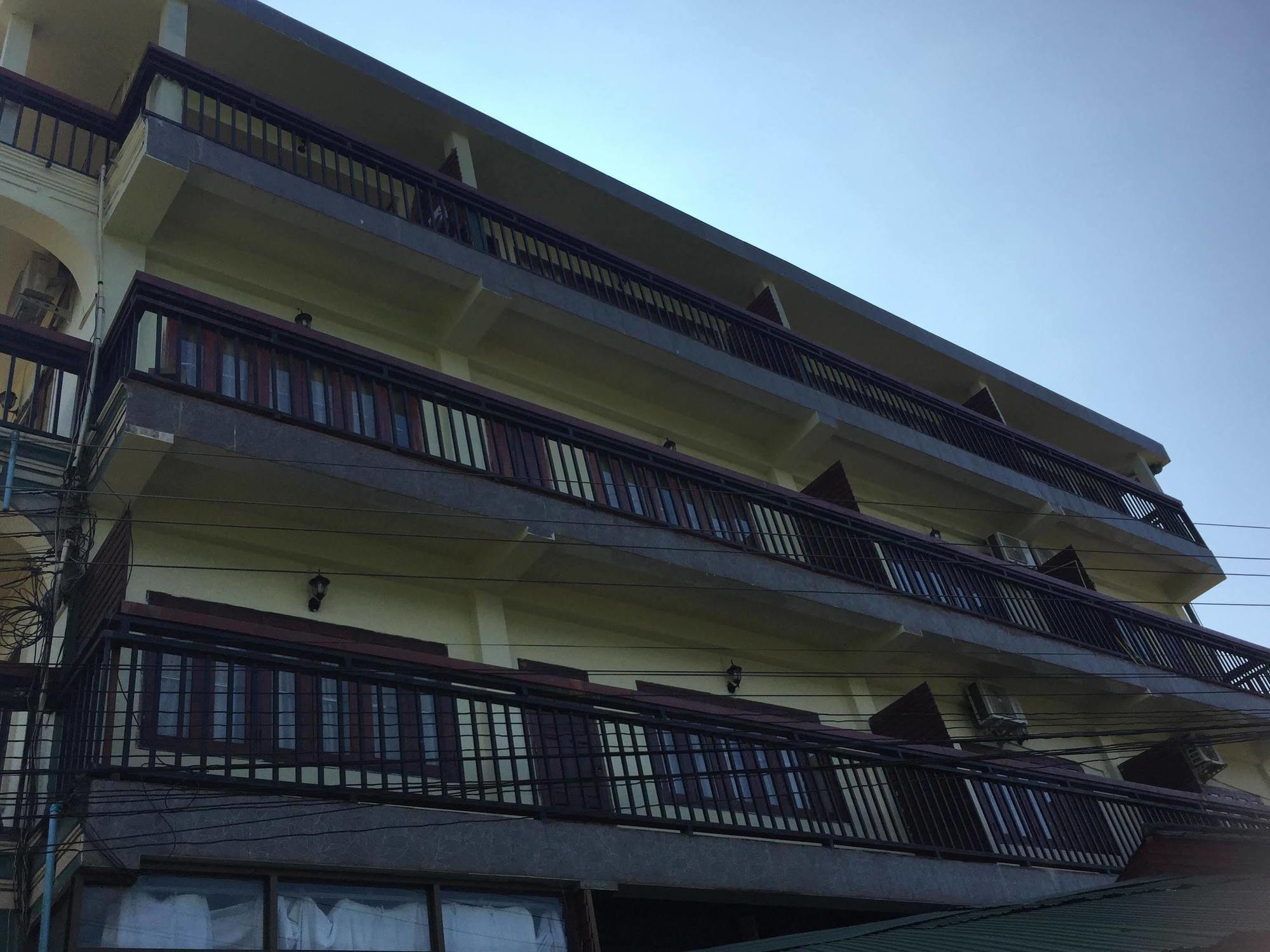 Mountainview Riverside Boutique Hotel Vang Vieng Exterior photo