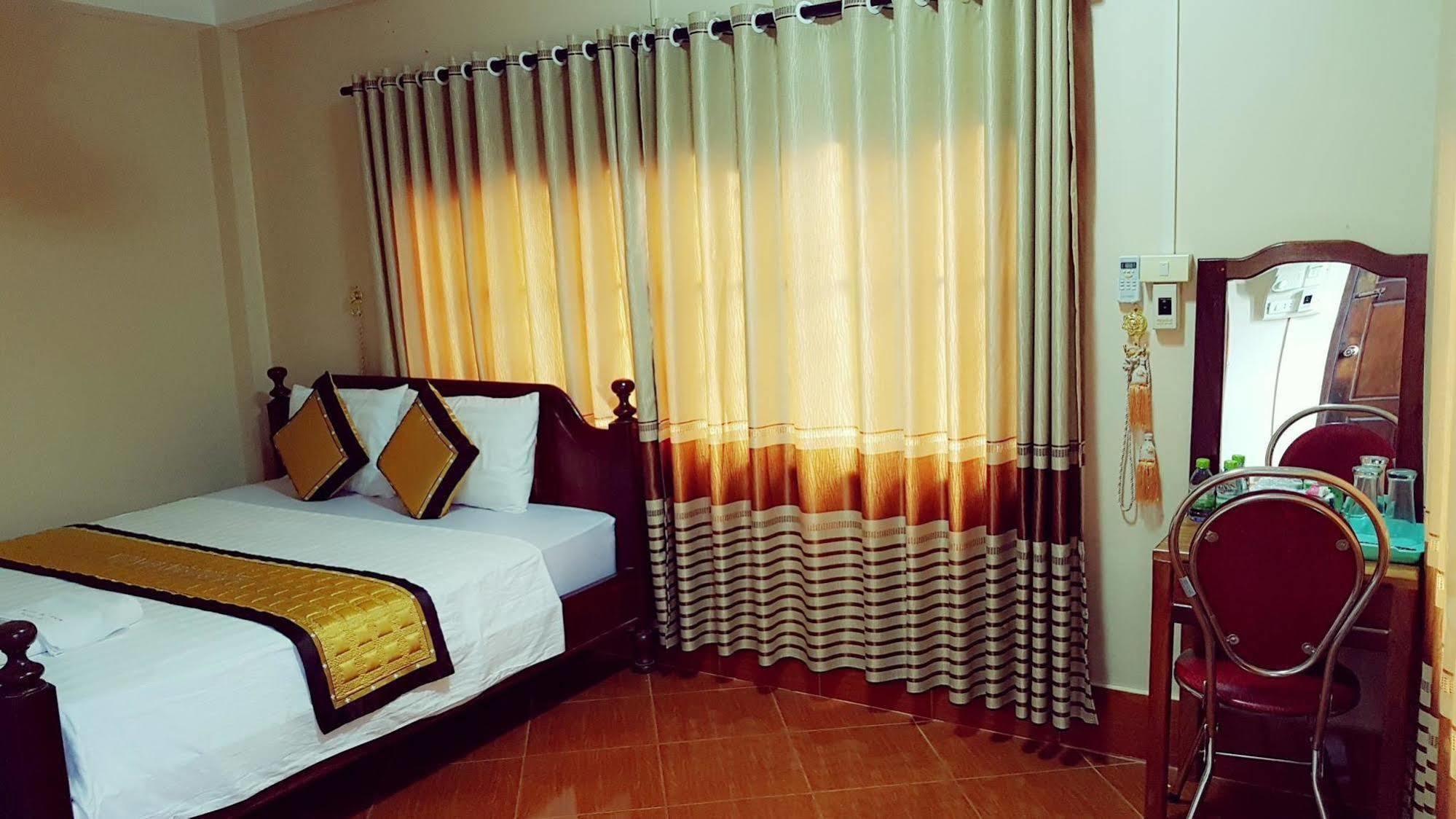 Mountainview Riverside Boutique Hotel Vang Vieng Exterior photo